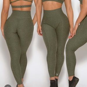 bombshell peach booty leggings